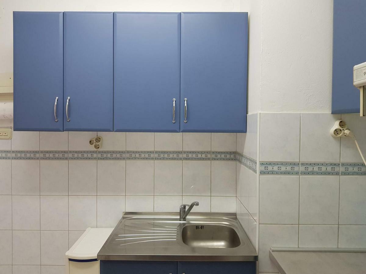 Mare Azzurro Apartments Pula Ngoại thất bức ảnh