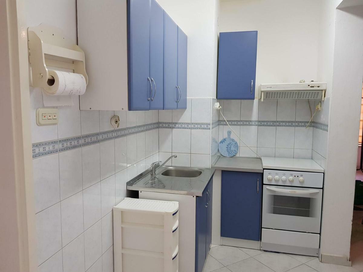 Mare Azzurro Apartments Pula Ngoại thất bức ảnh
