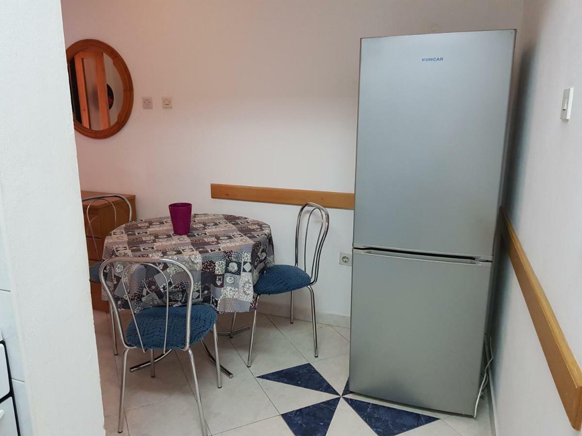 Mare Azzurro Apartments Pula Ngoại thất bức ảnh