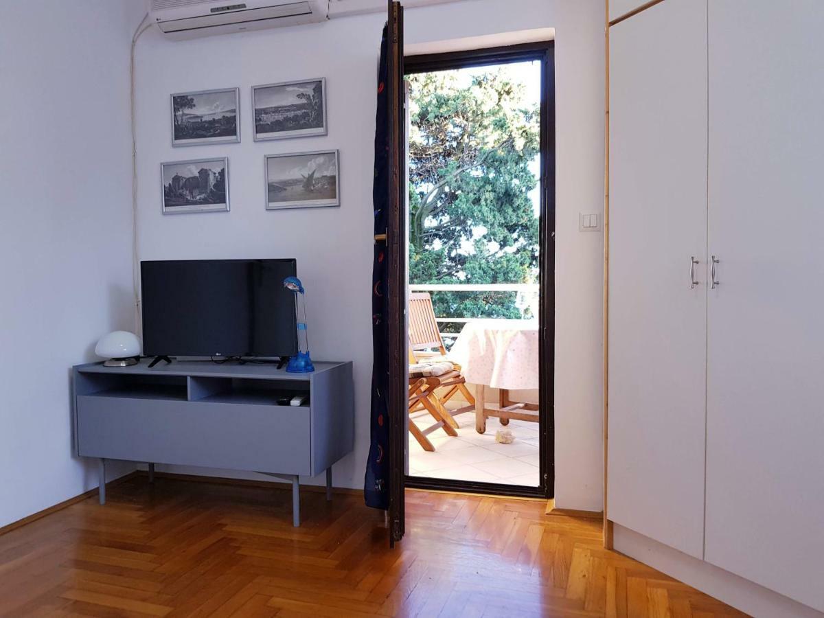 Mare Azzurro Apartments Pula Ngoại thất bức ảnh